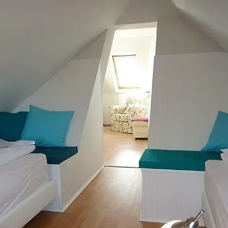 Haus-Windhuug-Whg-3 * Utersum